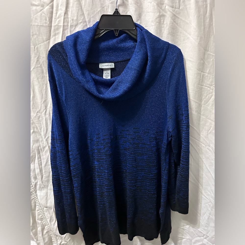 Beautiful ladies 1X top blue sparkle